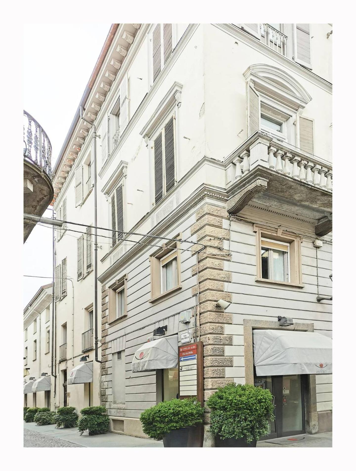 Due Dei Mille. Incantevole Casa In Centro Ad Alba Εξωτερικό φωτογραφία